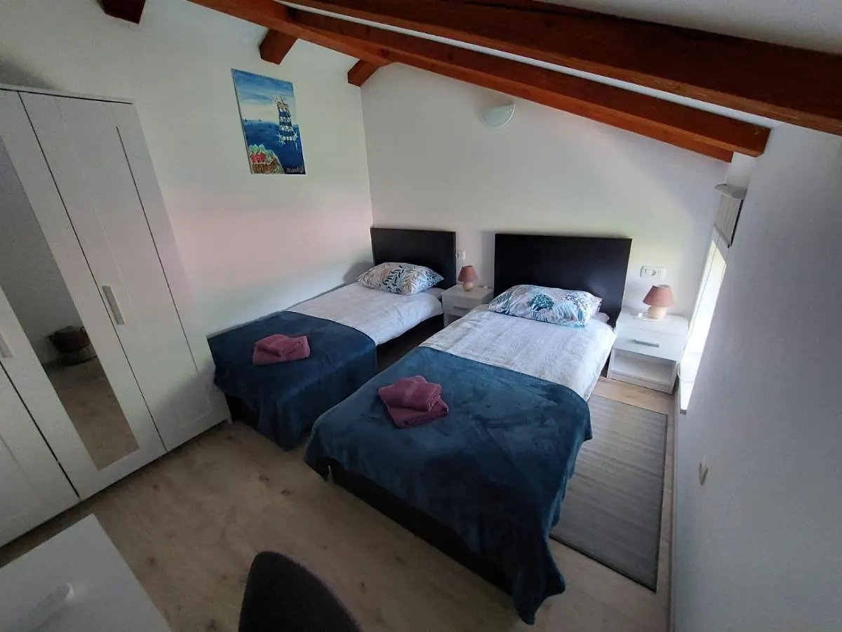Apartman Sunset Plomin 0*,